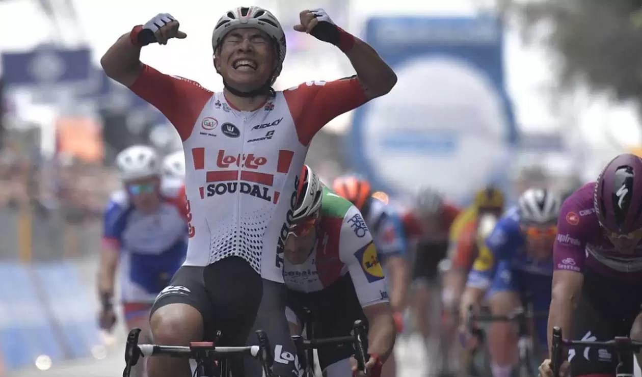 Caleb Ewan ganó la octava etapa del Giro de Italia
