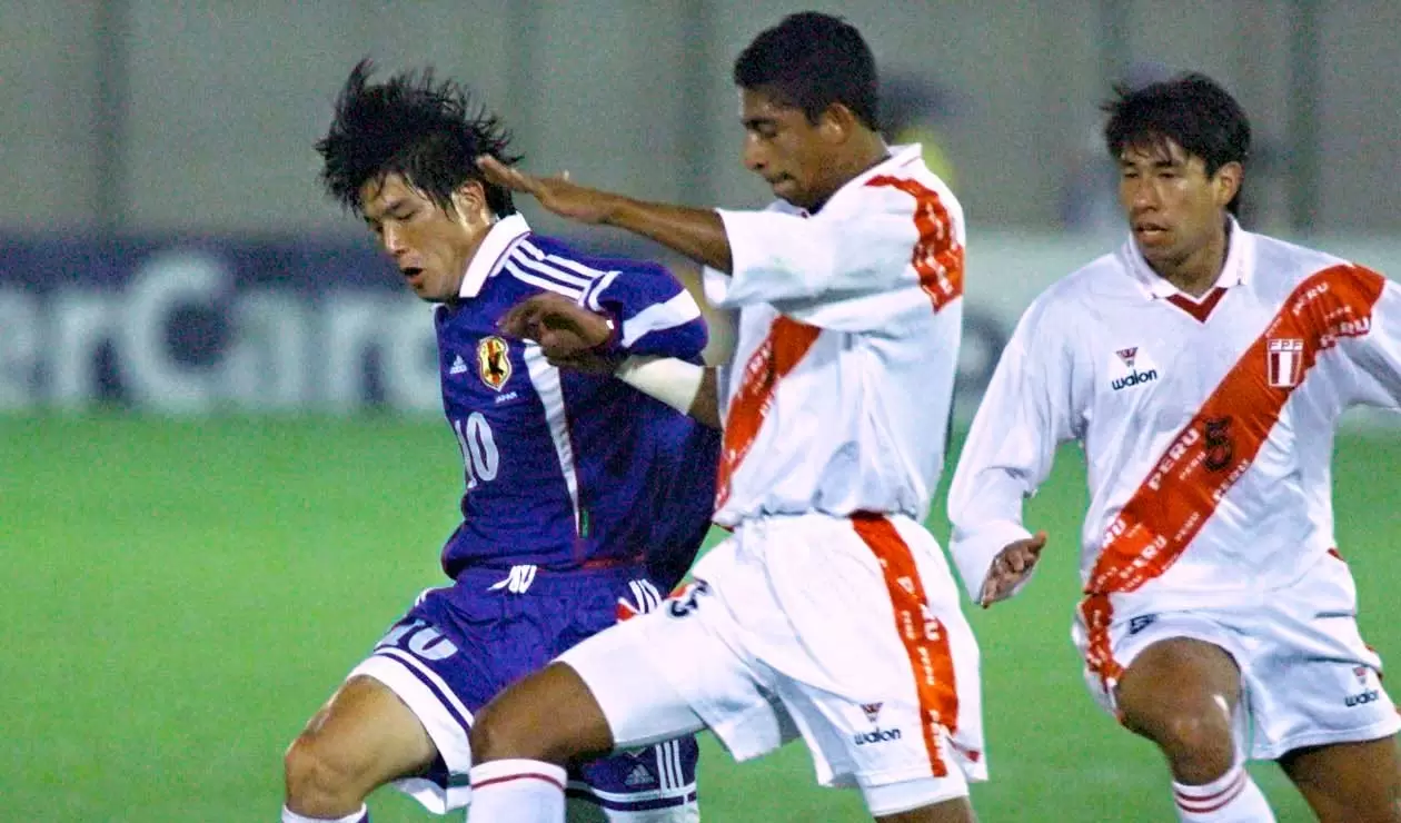 Foto del partido entre Japón y Perú en la Copa América 1999. 
