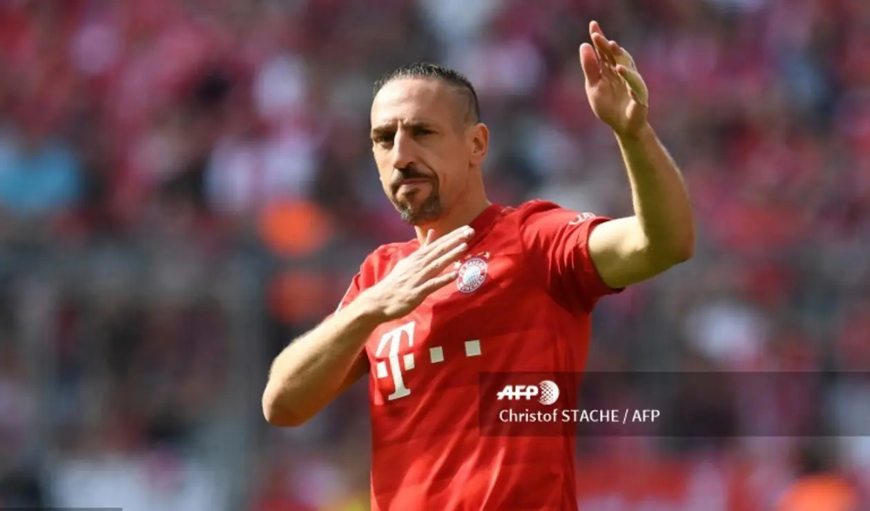 Homenaje de despedida a Robben, Ribery y Rafinha