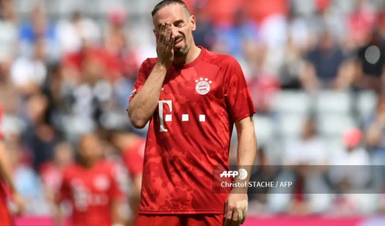 Homenaje de despedida a Robben, Ribery y Rafinha