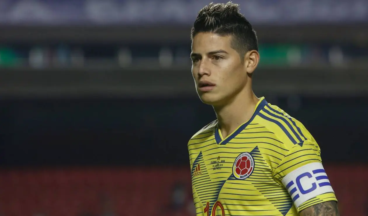 James Rodríguez jugando con la Selección Colombia