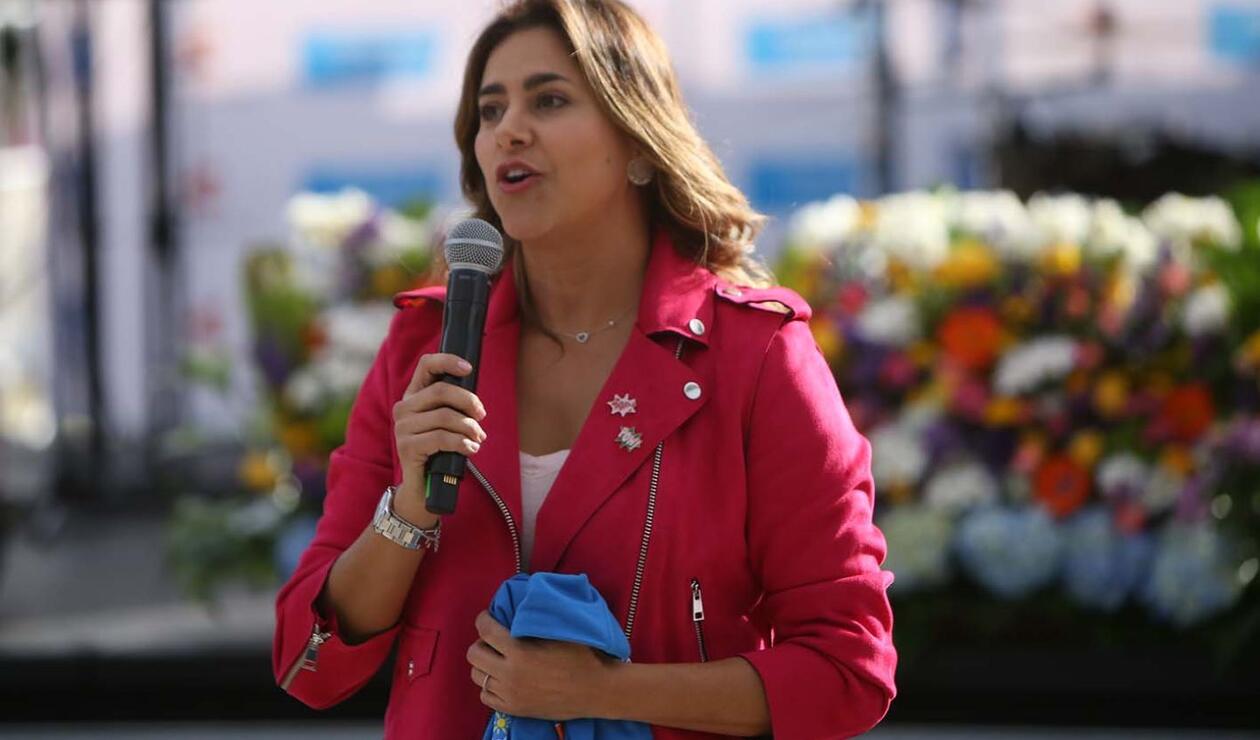 La Primera Dama, doña María Juliana Ruiz Sandoval, participó en la ceremonia de condecoración a RCN Radio por parte de la organización de las Olimpiadas Fides.