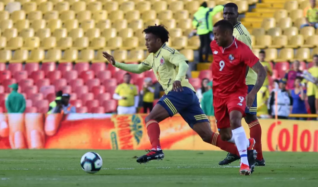 James Rodríguez vio el partido Colombia-Panamá en el banco de suplentes 