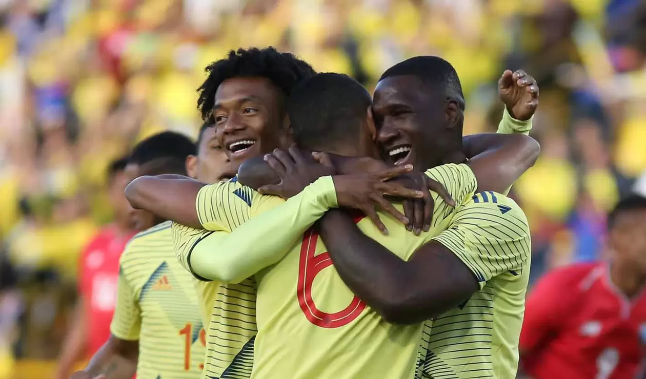 Colombia celebra el gol de Tesillo frente a Panamá en El Campín. 