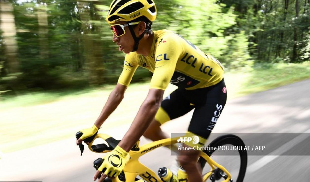 Tour de Francia - Egan Bernal, paseo por Los Campos Elíseos