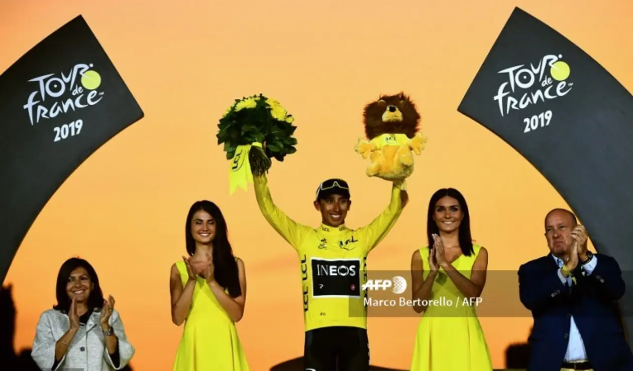 Tour de Francia - podio Egan Bernal campeón