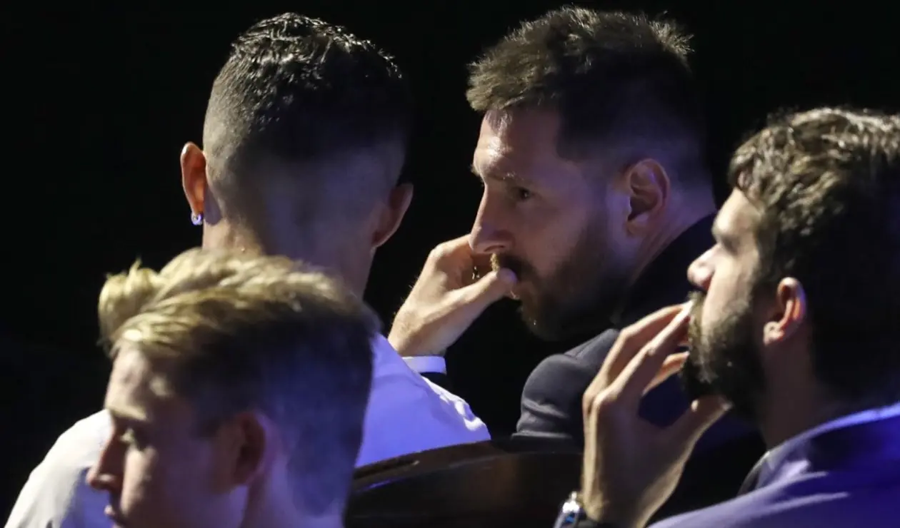 Cristiano Ronaldo y Leo Messi en la gana a mejor jugador UEFA (2019)