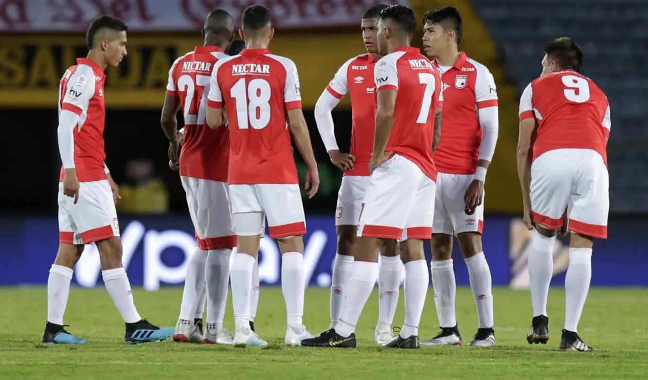 Independiente Santa Fe, jugadores en la cancha
