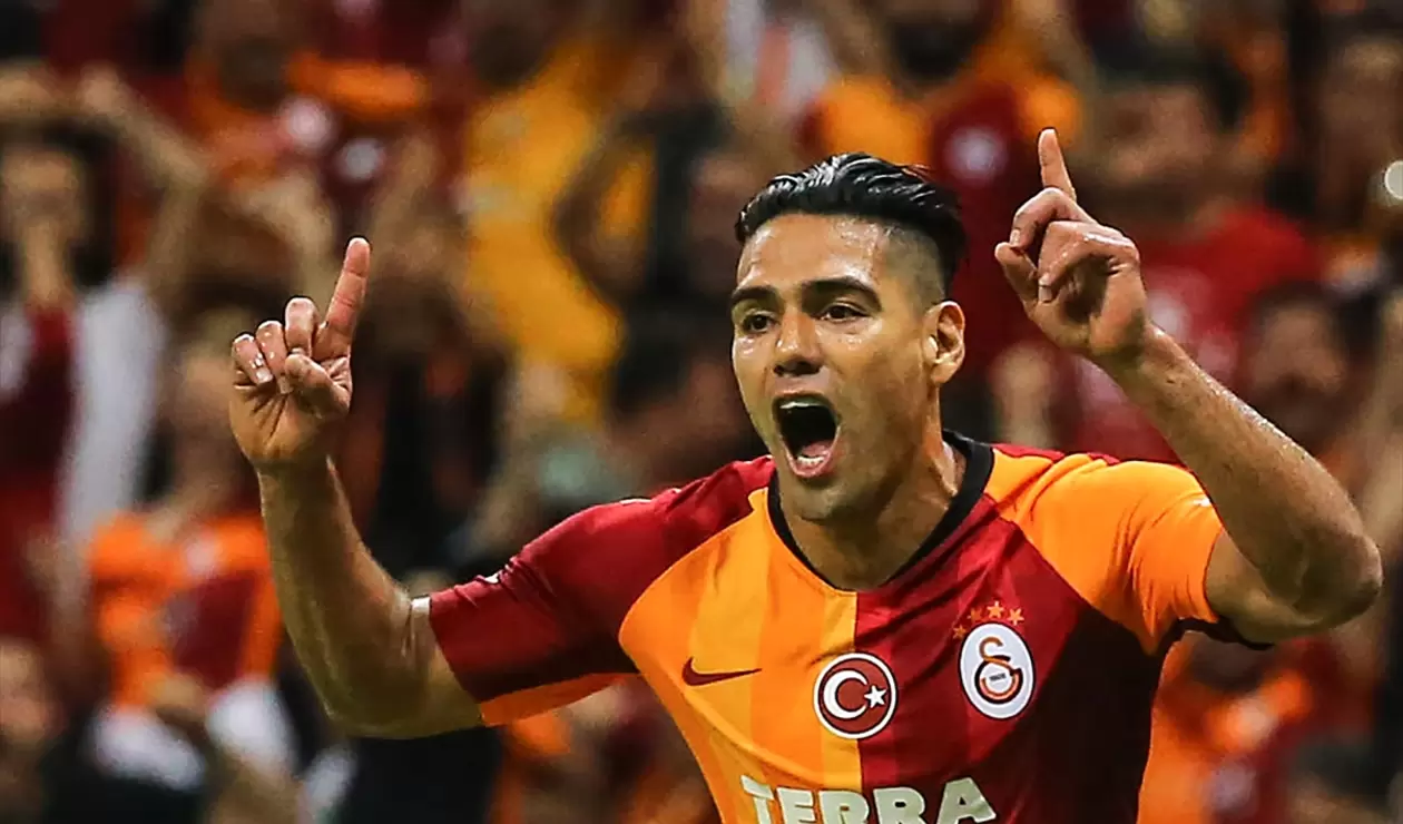 Falcao celebrando un gol con el Galatasaray