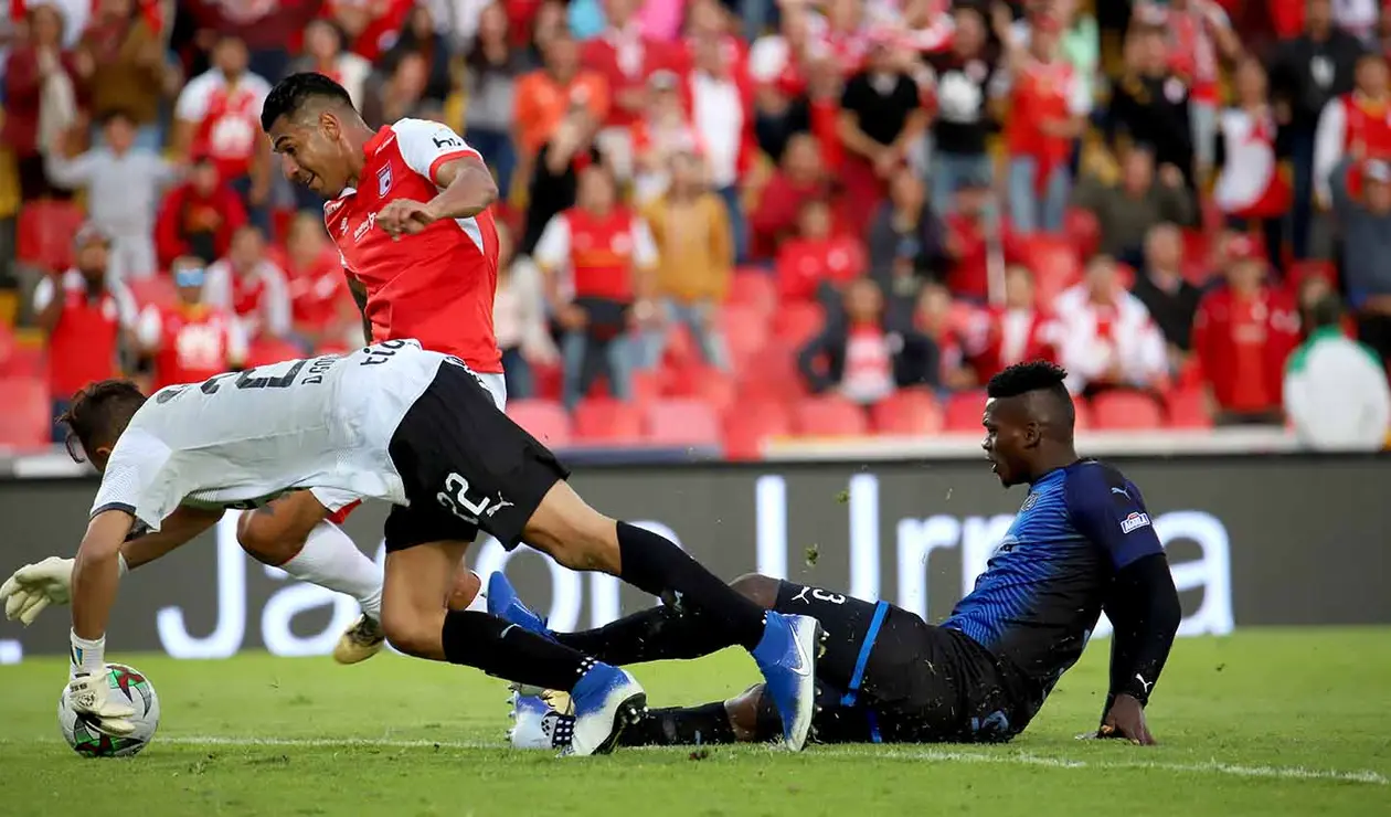 Independiente Santa Fe, Medellín, Liga Águila  