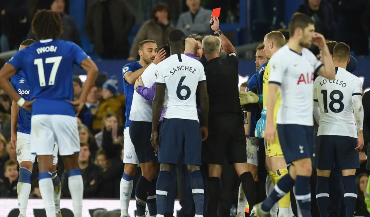 Everton vs Totteham- Lesión Gomes