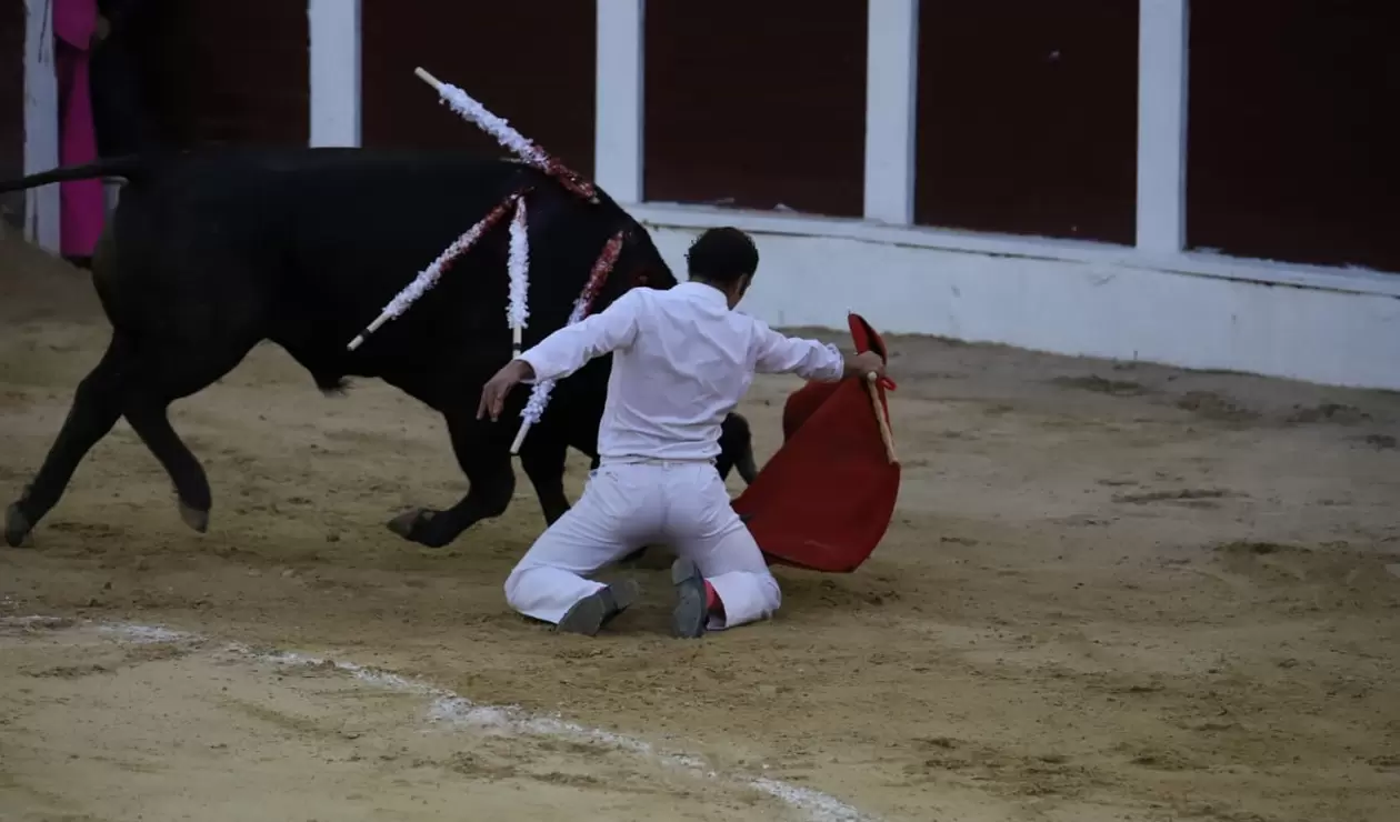 Antonio Ferrera salió a torear a su segundo toro sin traje de luces