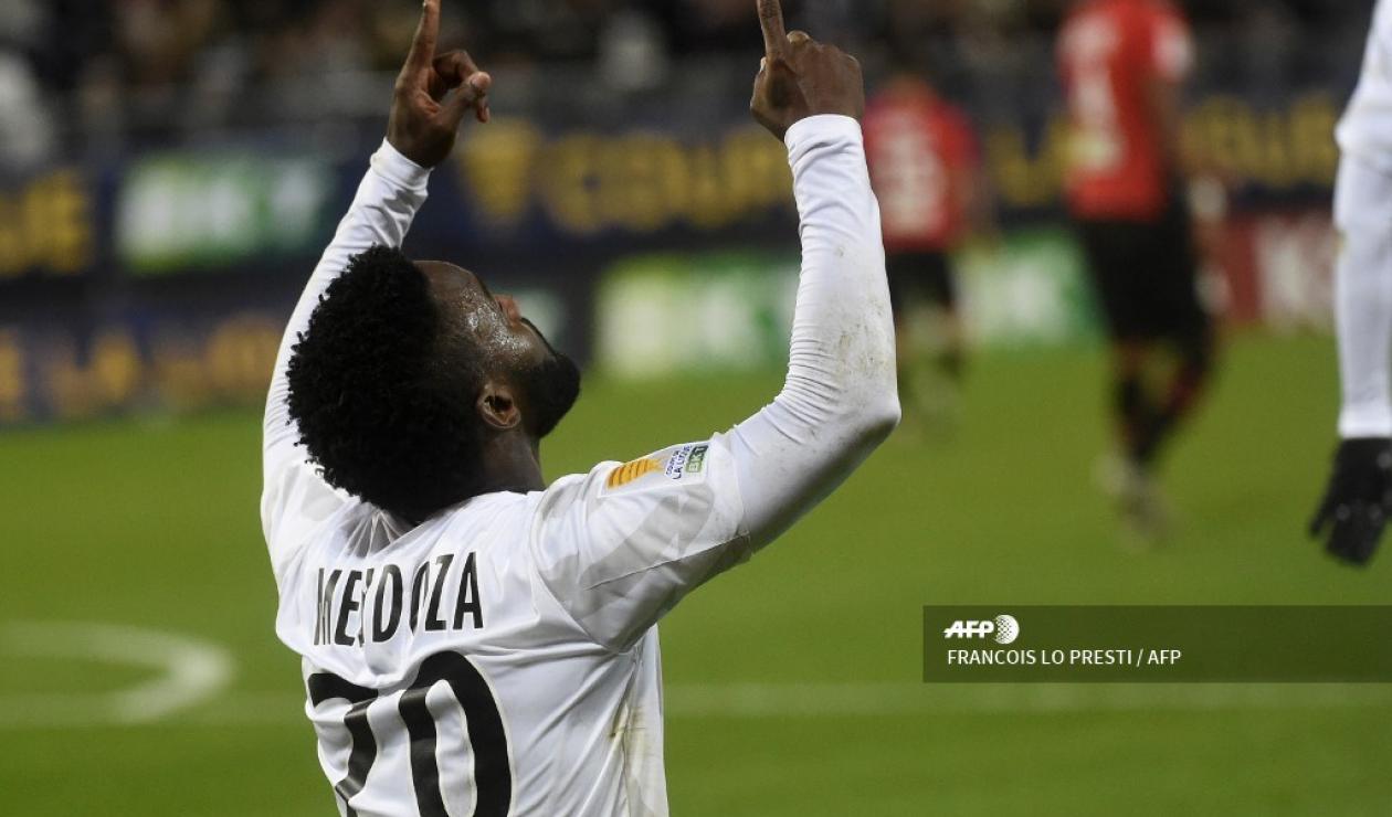 Steven Mendoza, Amiens, Liga 1 de Francia