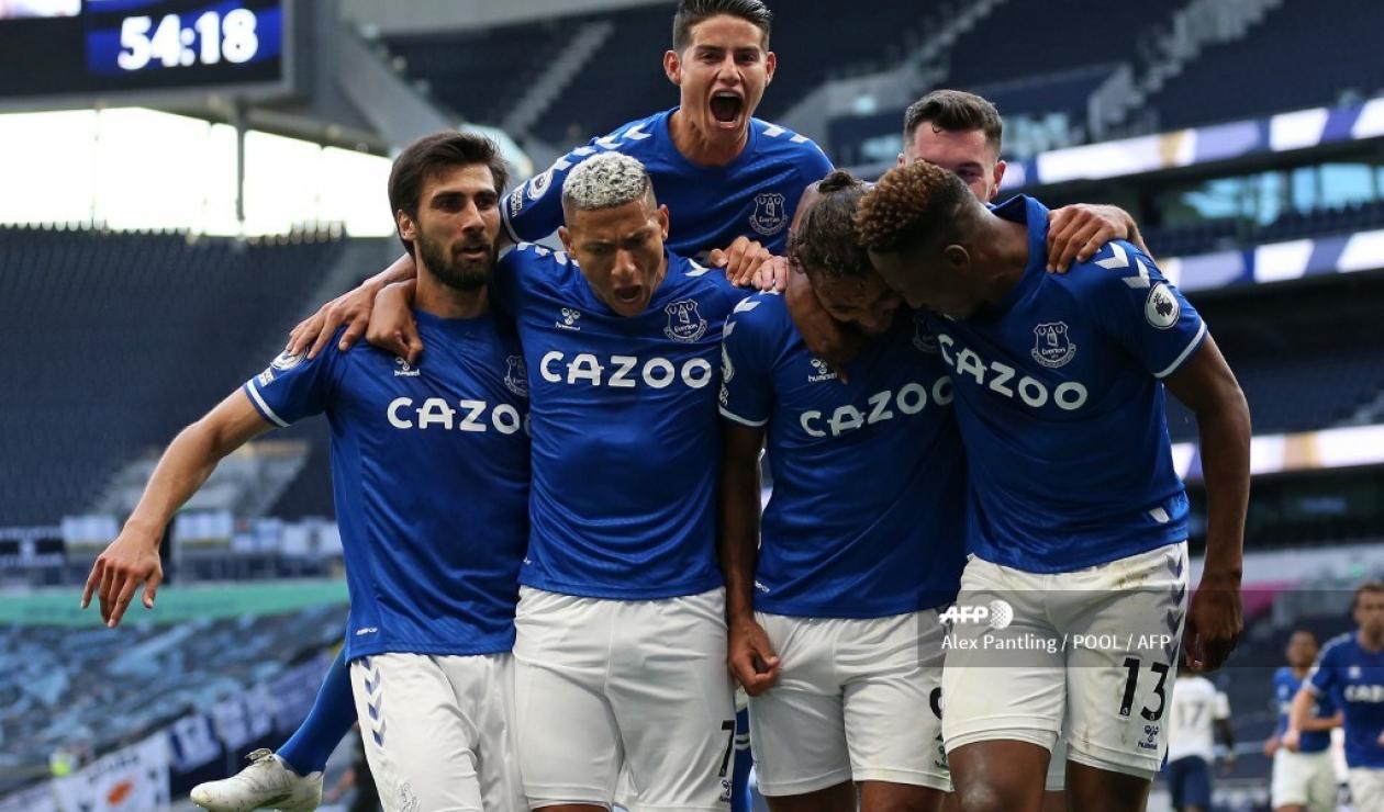 Everton 2020 - James y Yerry Mina