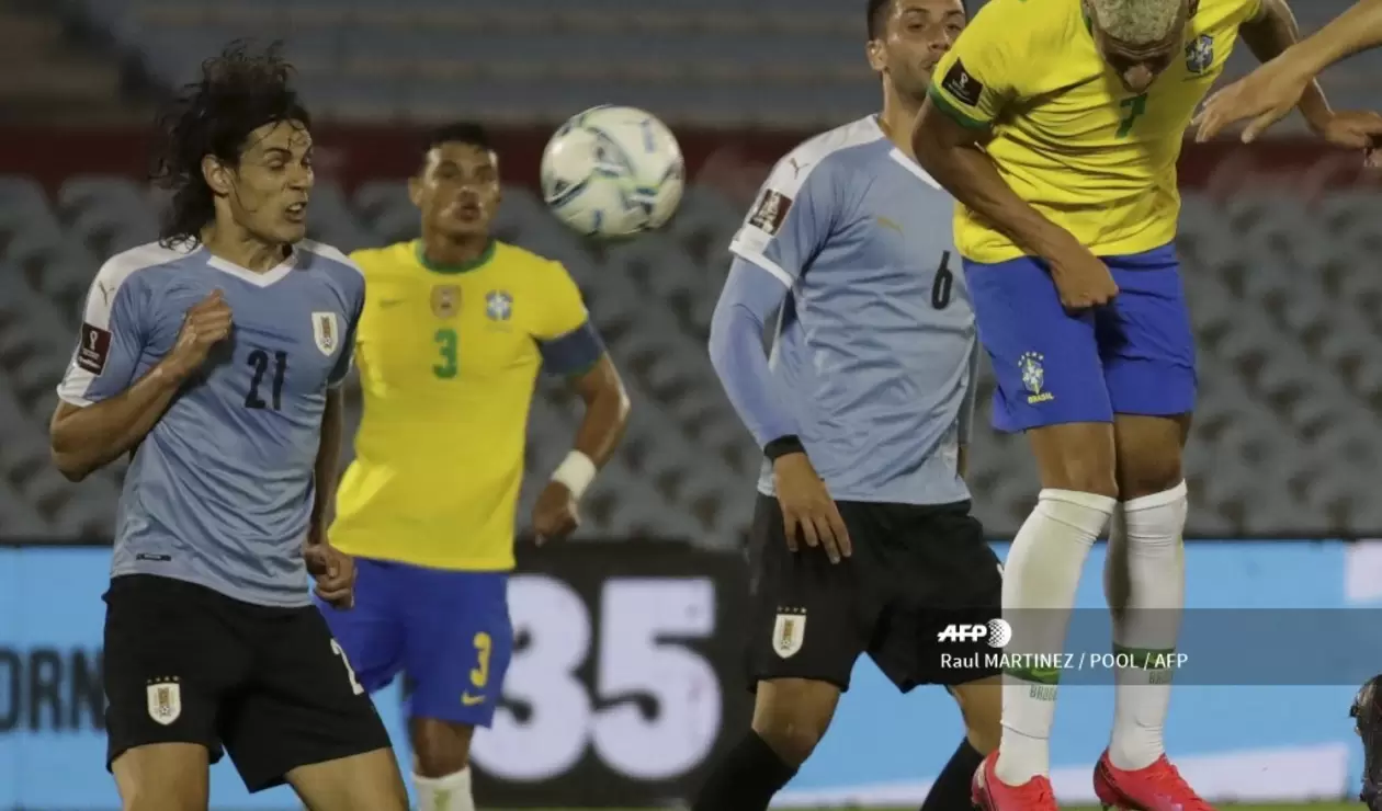 Uruguay vs Brasil - Eliminatorias