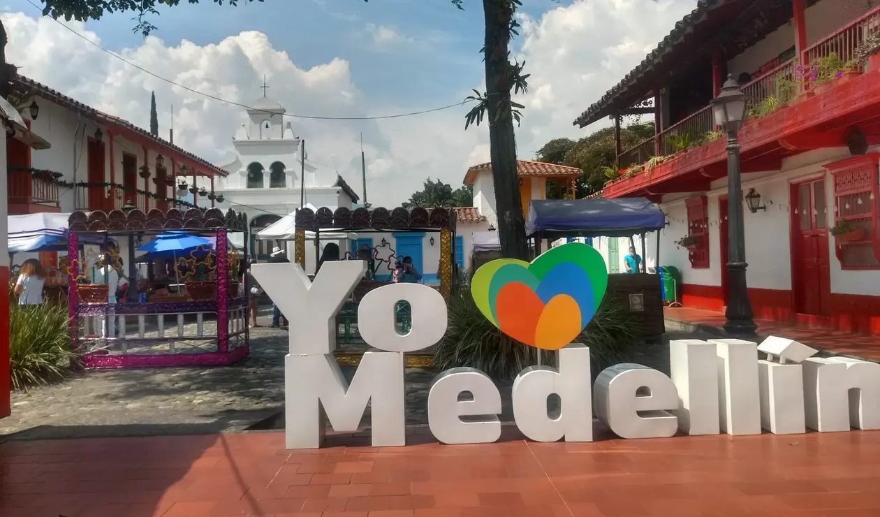 Medellín, Toque de queda