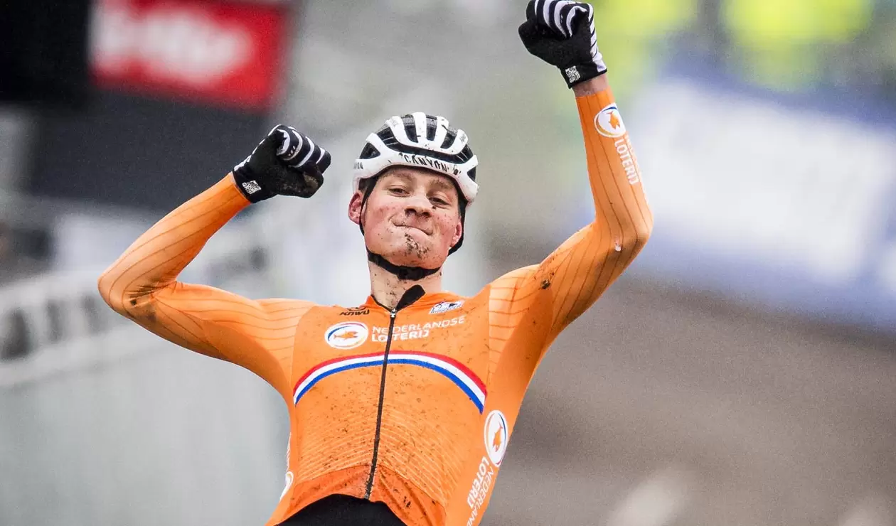  Mathieu van der Poel se proclamó campeón del mundo de ciclocrós