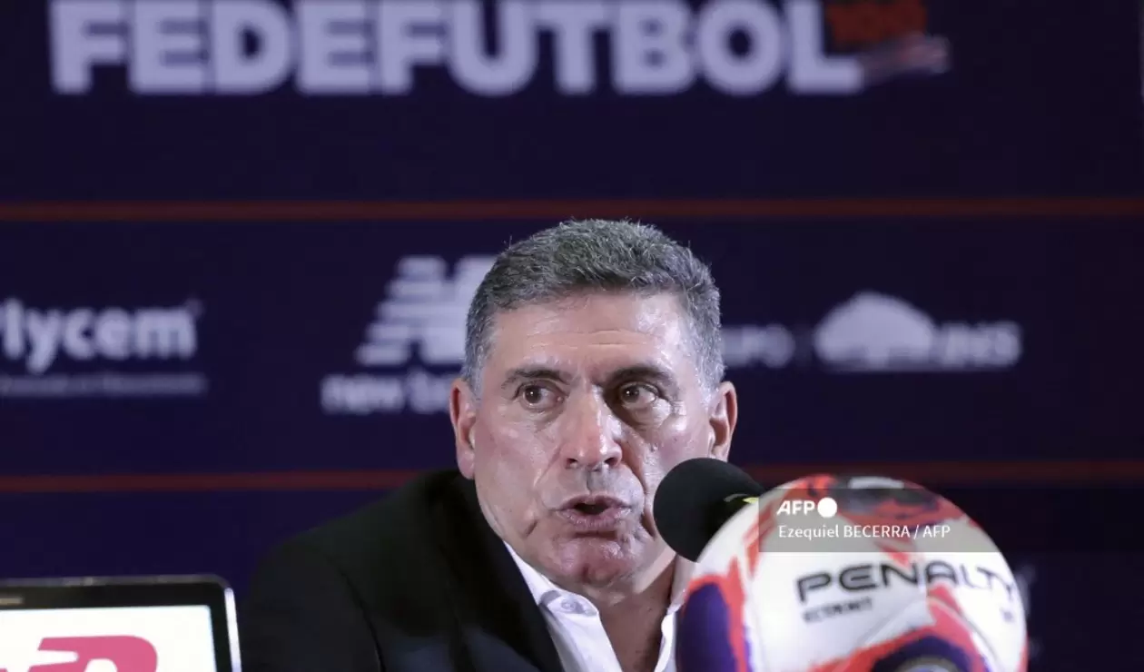 Luis Fernando Suárez, técnico de Costa Rica