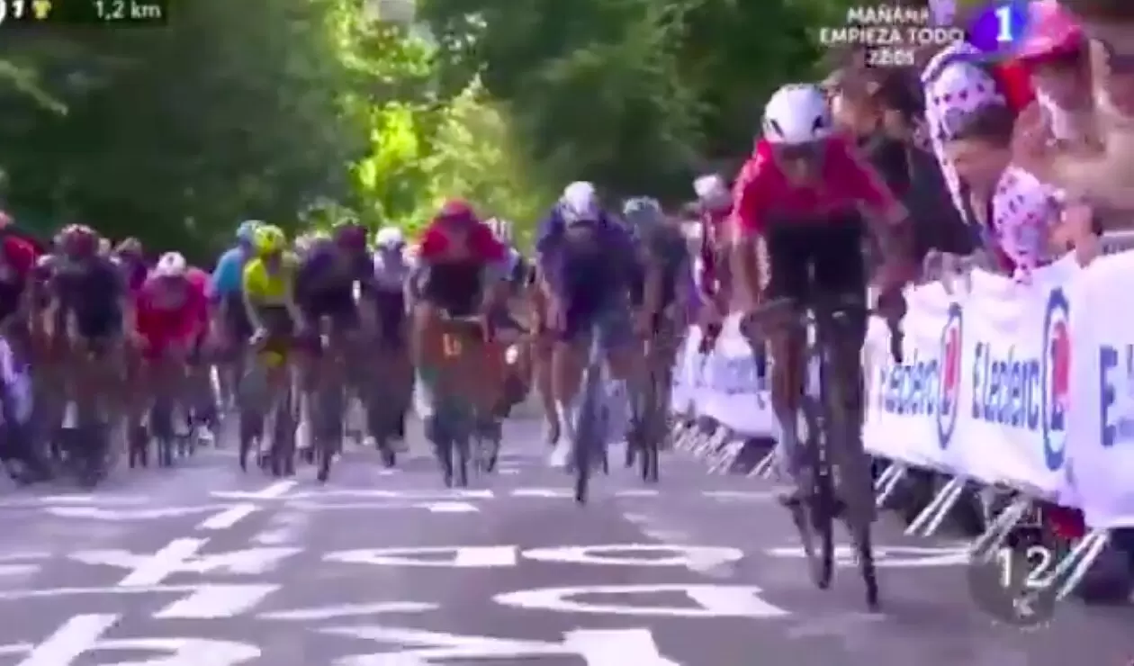Nairo Quintana, ataque en la segunda etapa del Tour de Francia 2021
