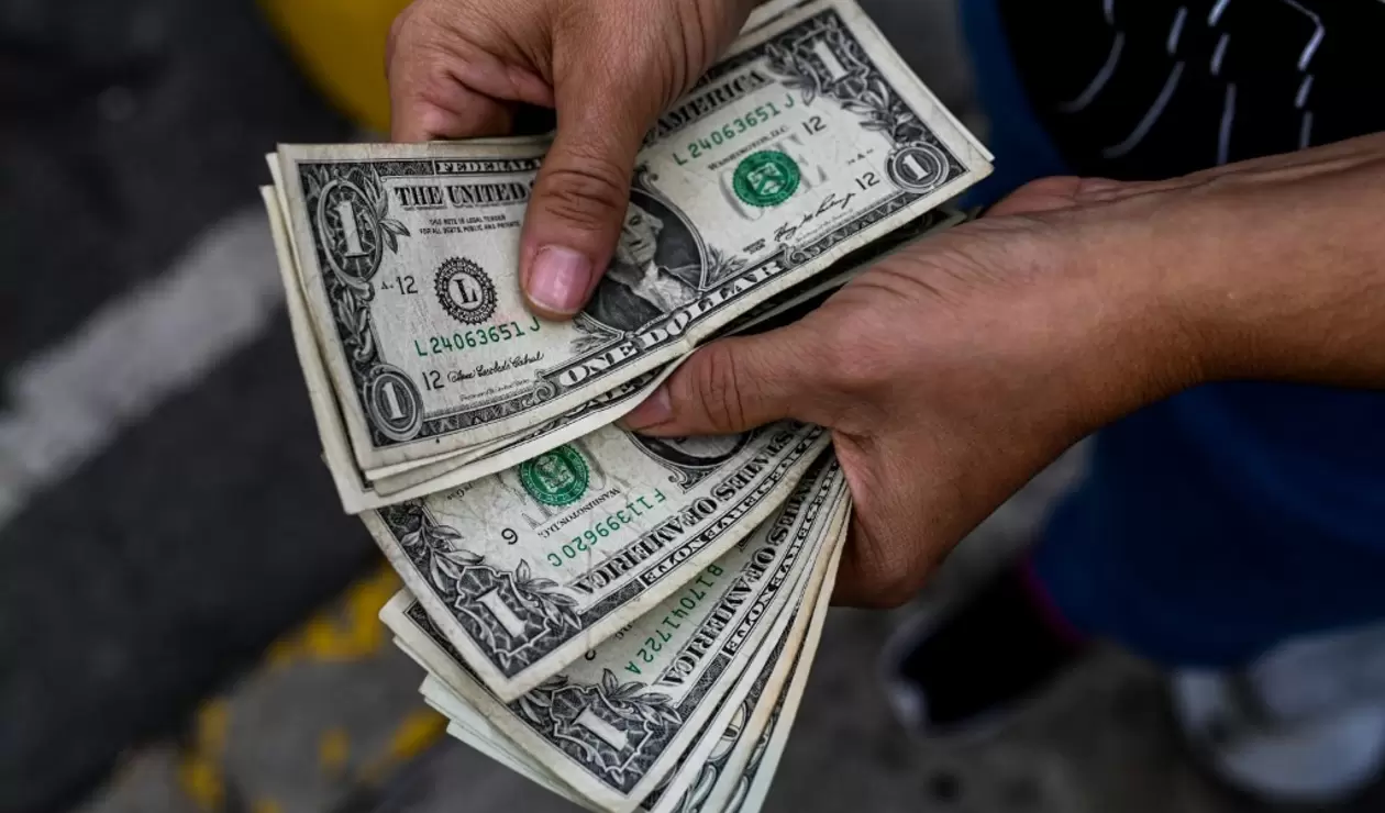 Precio dólar en Colombia