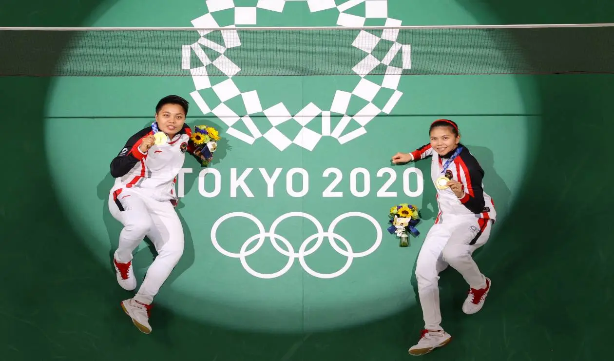 Apriyani Rahayu y Greysia Polii, oro en el bádminton de los Olímpicos