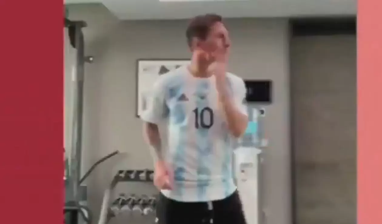 Lionel Messi bailando