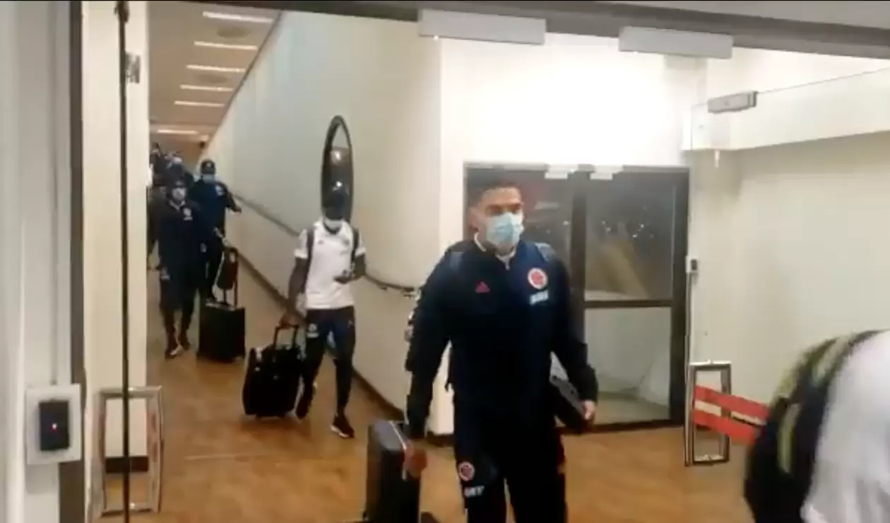 Colombia llegando al aeropuerto paraguayo
