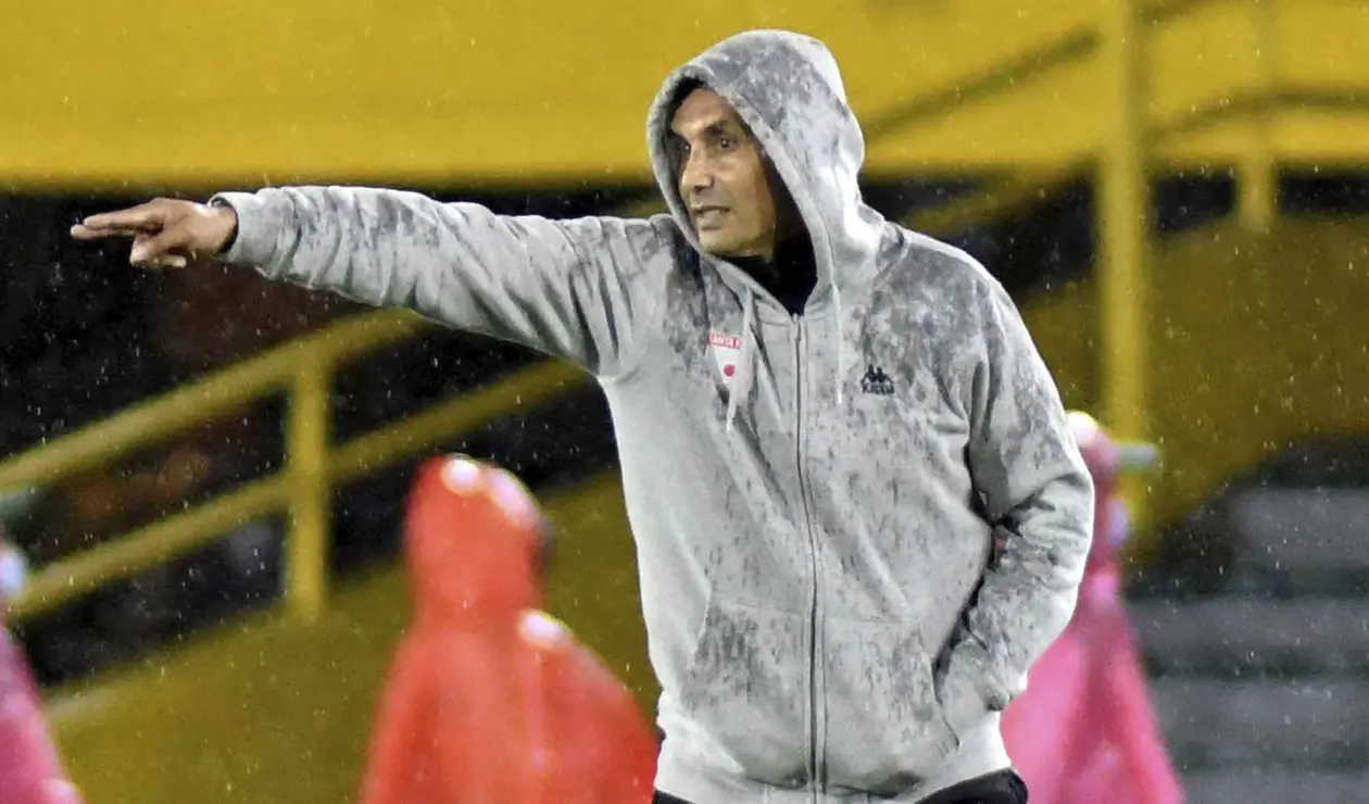 Grigori Méndez, técnico Santa Fe