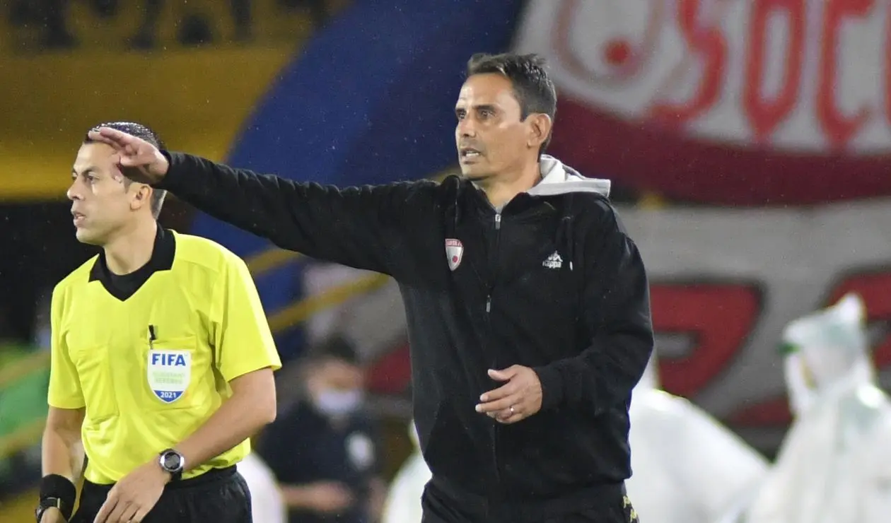 Grigori Méndez, técnico de Santa Fe