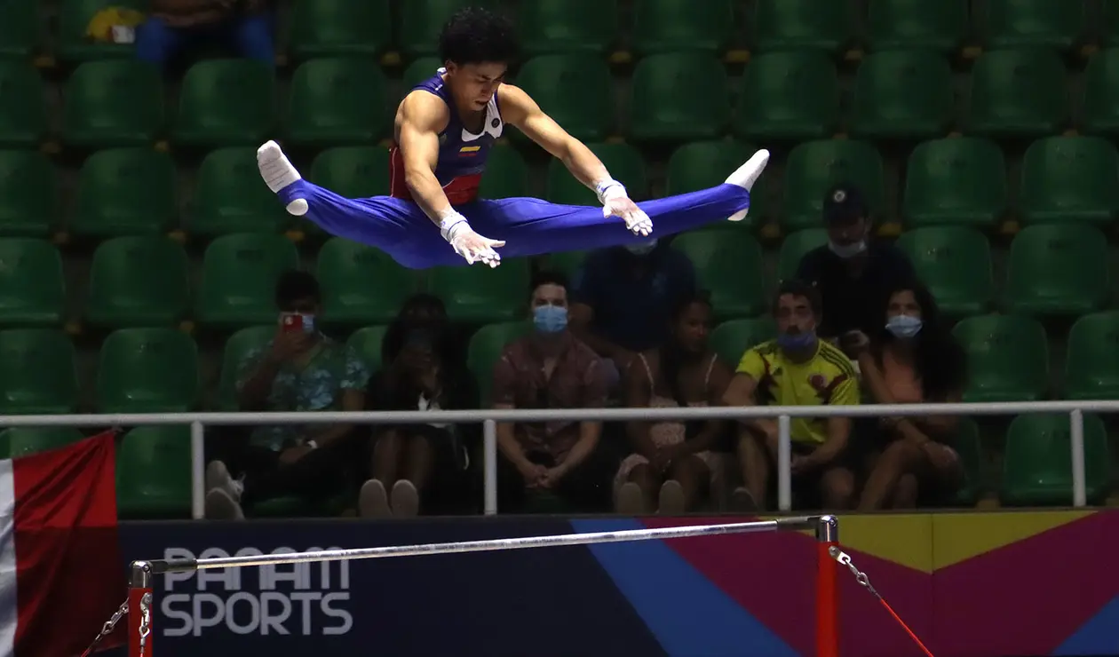 Gimnasia artística por equipos