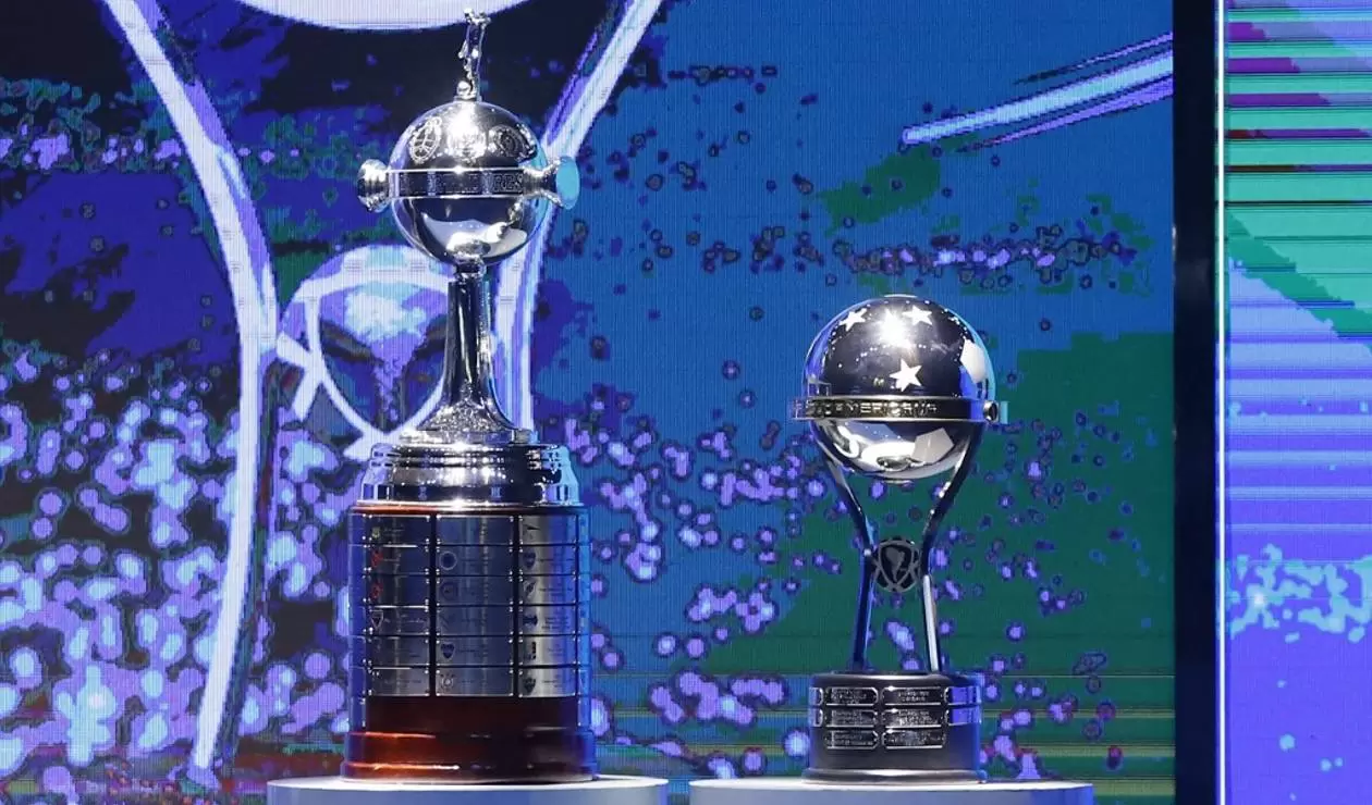 Trofeos Libertadores y Sudamericana