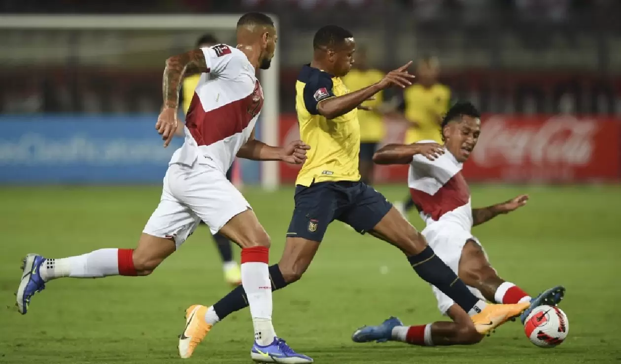 Perú vs Ecuador por Eliminatorias