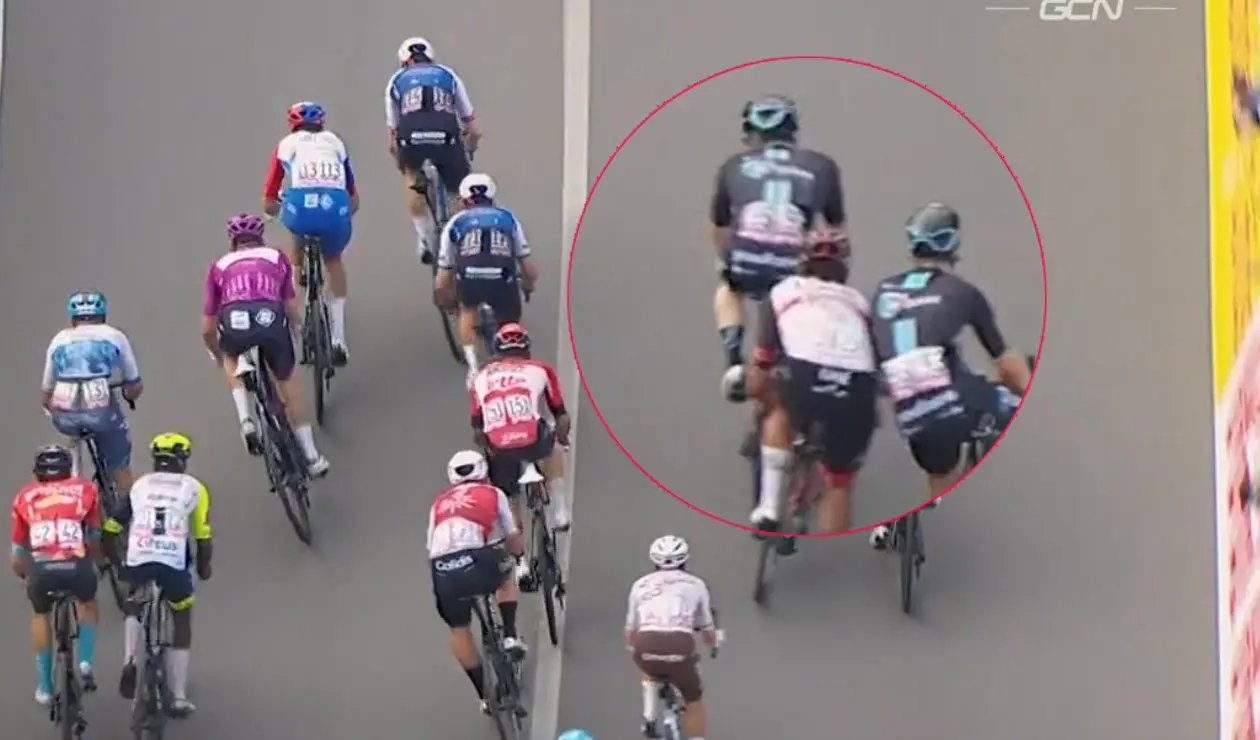 Fernando Gaviria pelea en el Giro de Italia