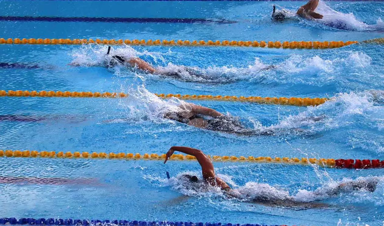 Mundial natación con aletas