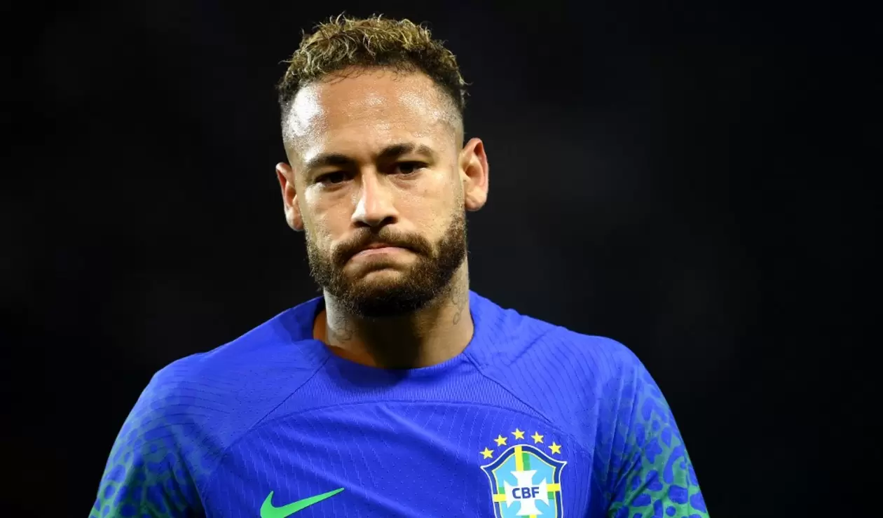 Neymar en un partido de la selección brasileña