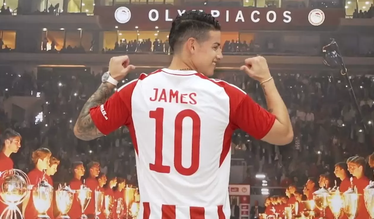James Rodríguez en su presentación el Olympiakos