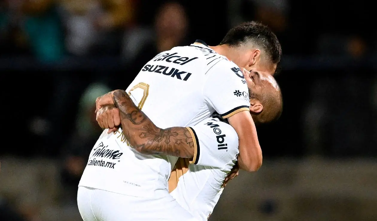 Pumas - Dani Alves