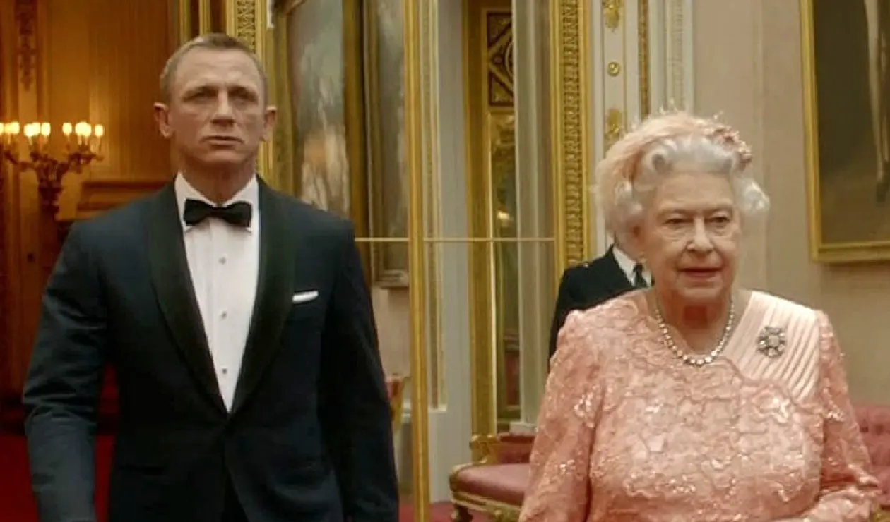 Reina Isabel II
