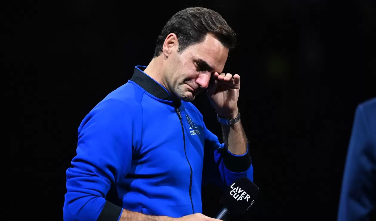 Roger Federer llorando por su retiro