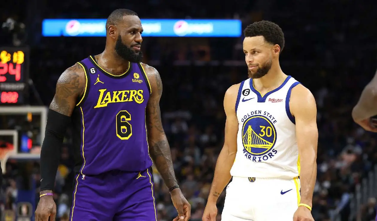 Golden State Warriors arrancó con victoria la defensa del título
