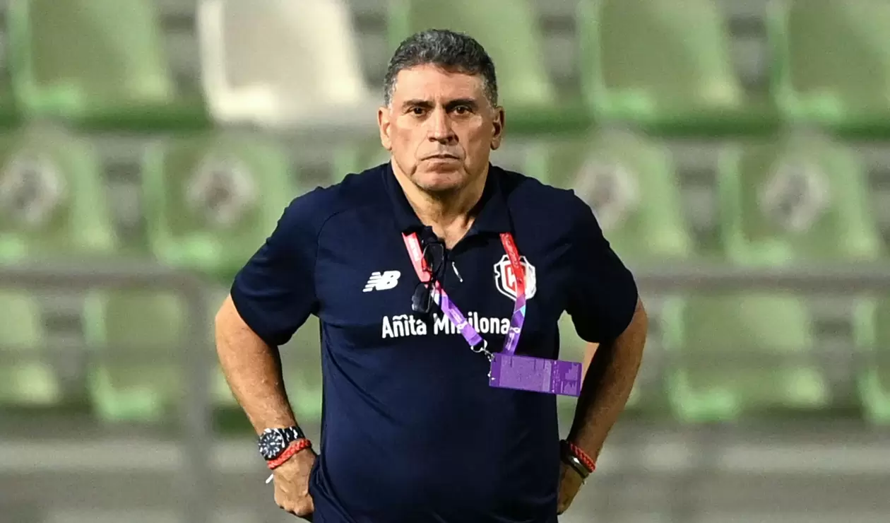 Luis Fernando Suárez, técnico de Costa Rica en el Mundial de Qatar 2022