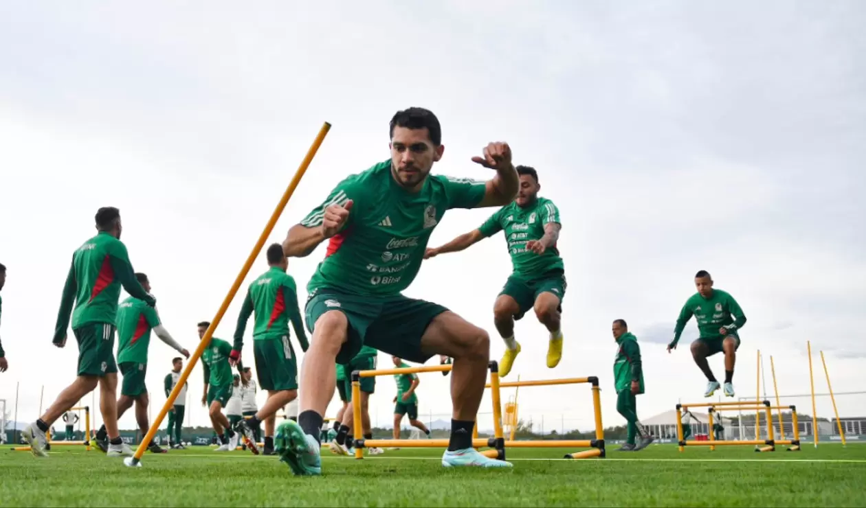 Selección de México entrenando en Girona