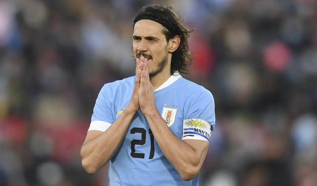 Cavani, uno de los investigados por la FIFA