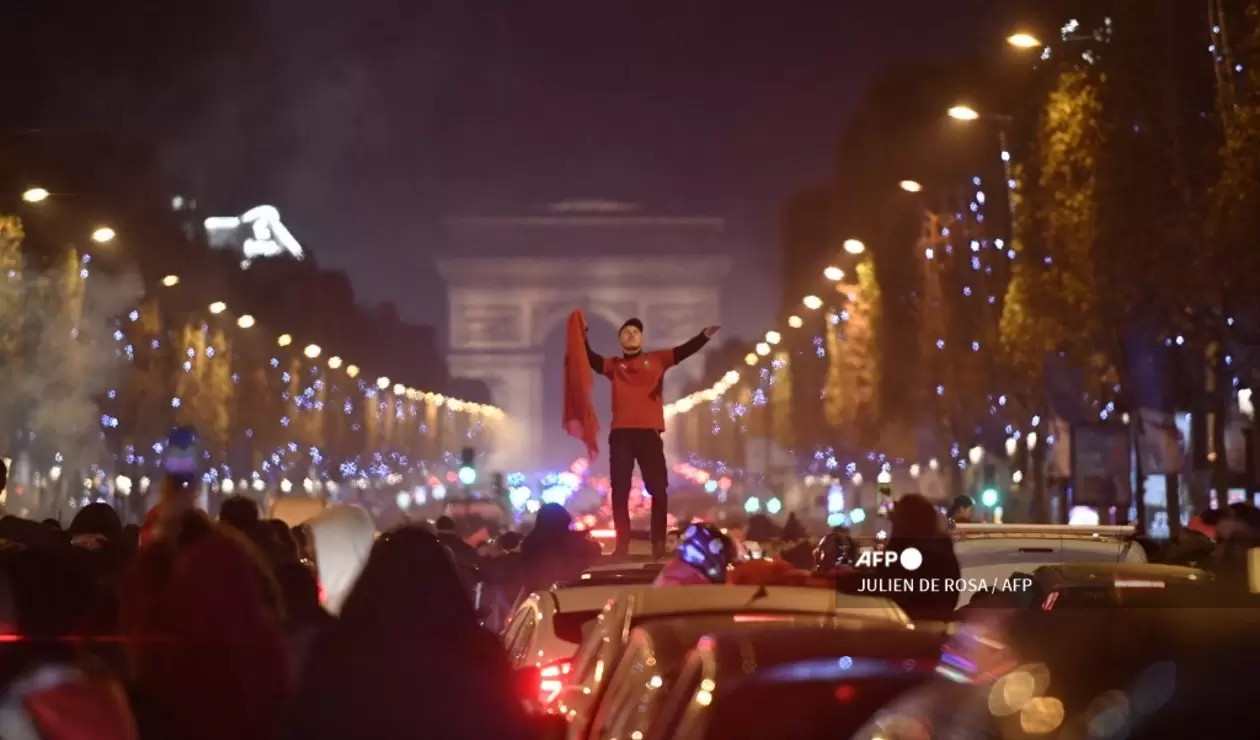 Detenidos en París tras peleas por triunfos de Francia y Marruecos