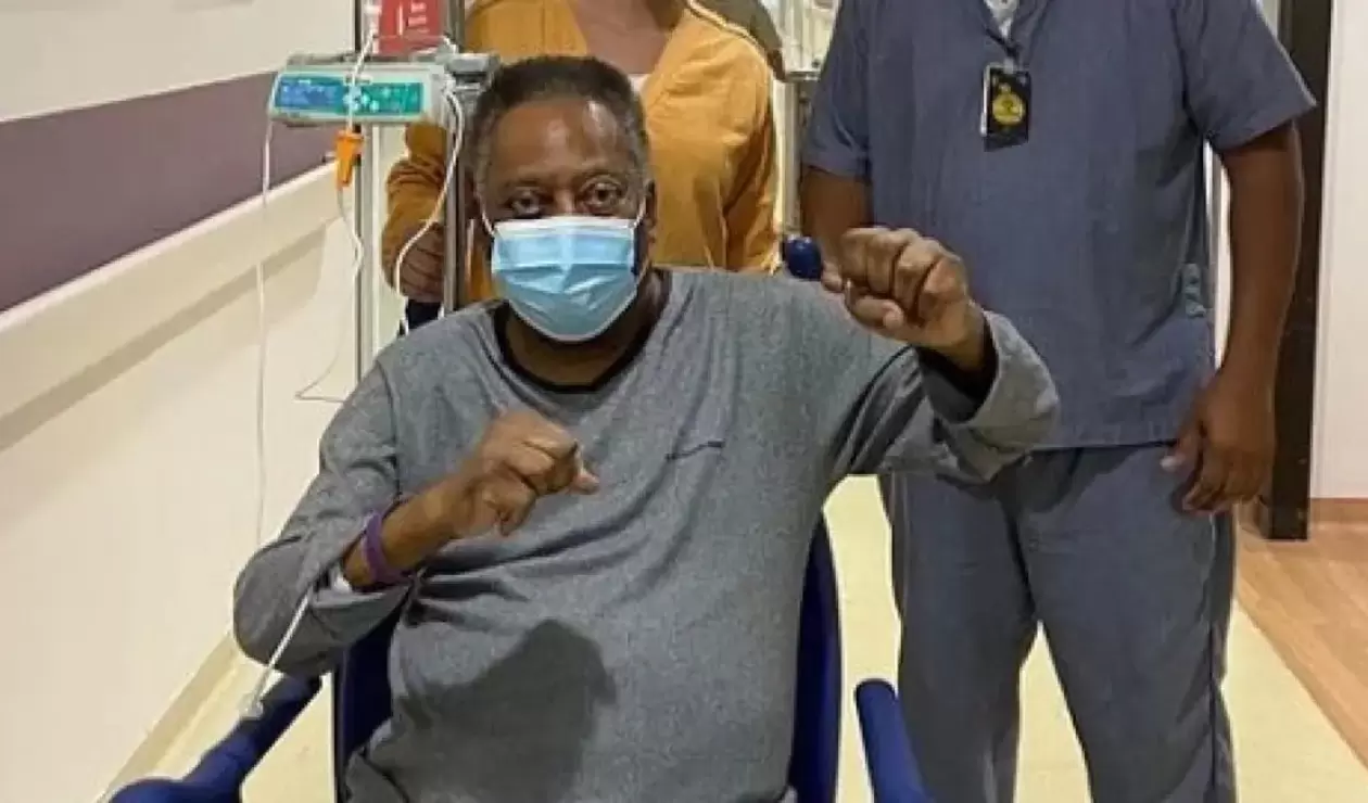 Pelé bajo observación en un hospital de Sao Paulo