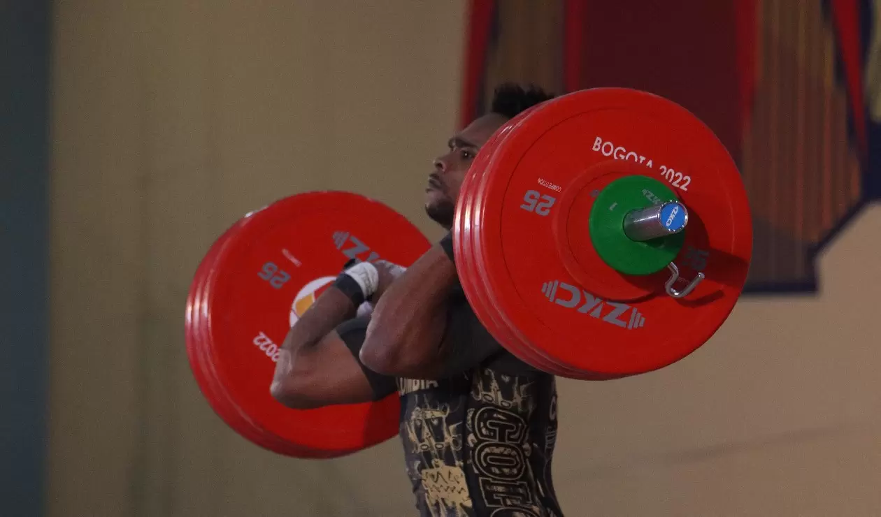 Francisco Mosquera, campeón Mundial de Levantamiento de pesas