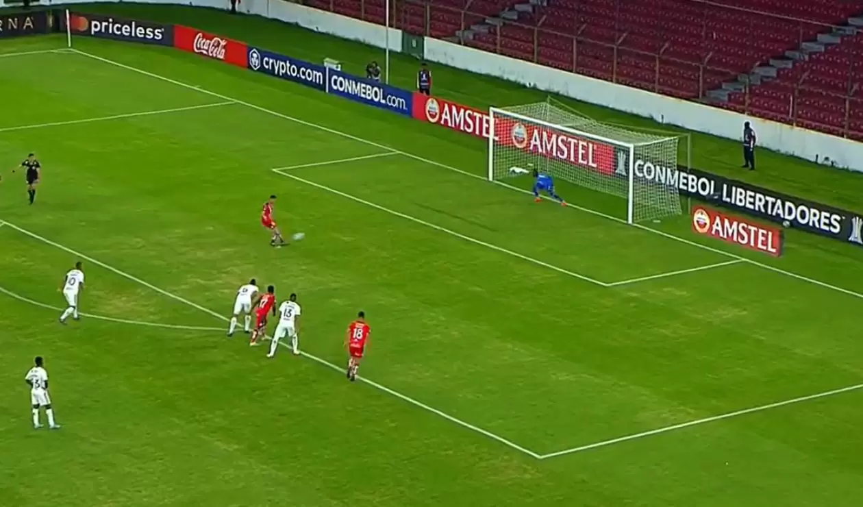 Gol de El Nacional vs Medellín