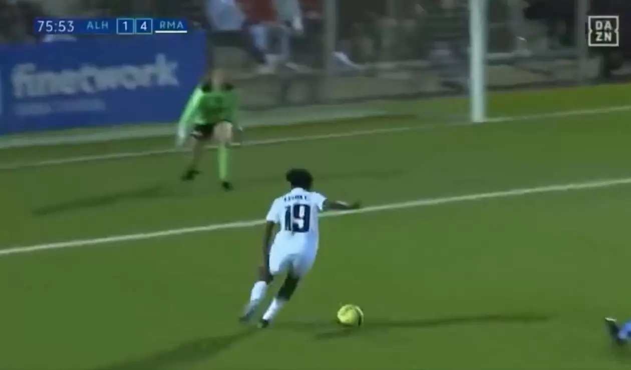 Linda Caicedo tuvo su primera acción clara de gol con el Real Madrid