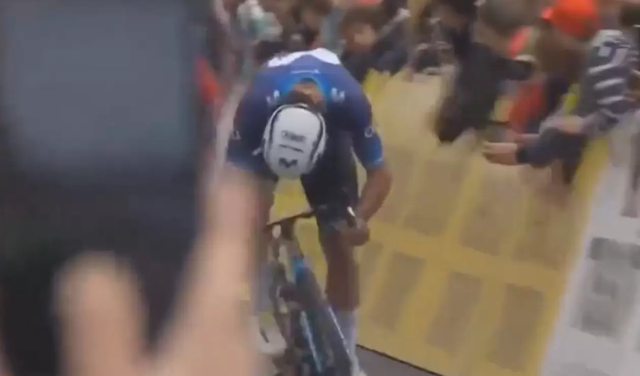 Fernando Gaviria durante la última etapa del Tour de Romandía