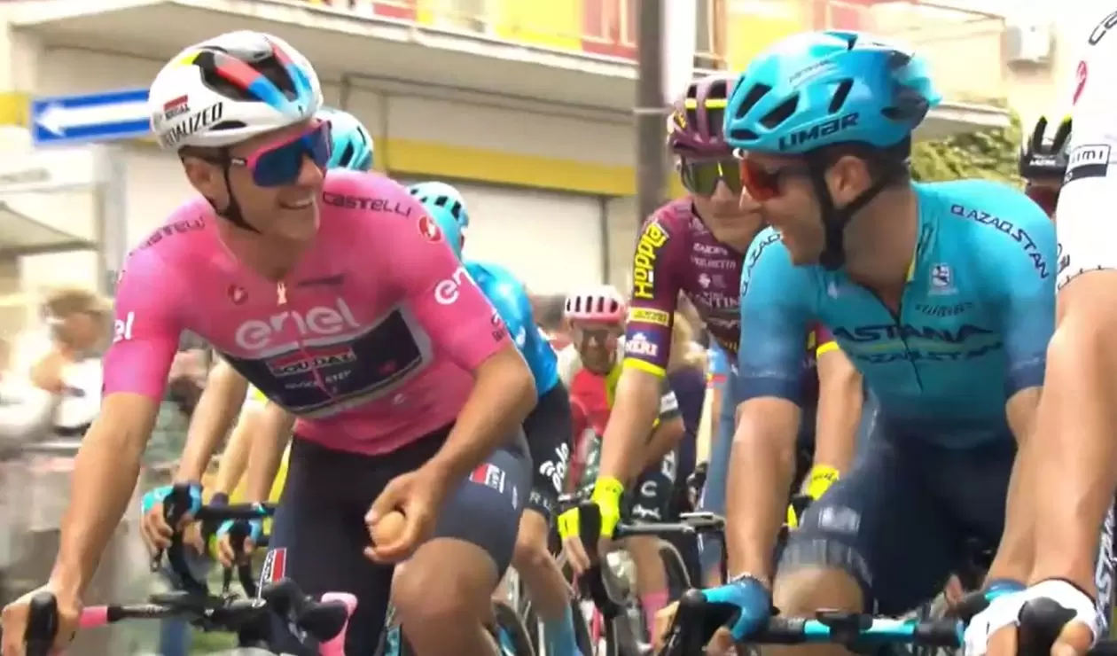 La broma a Remco Evenepoel en el Giro de Italia